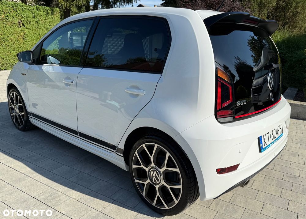 Volkswagen up! 1.0 TSI GTI - 6