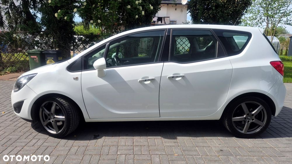 Opel Meriva 1.7 CDTI Automatik Design Edition - 2