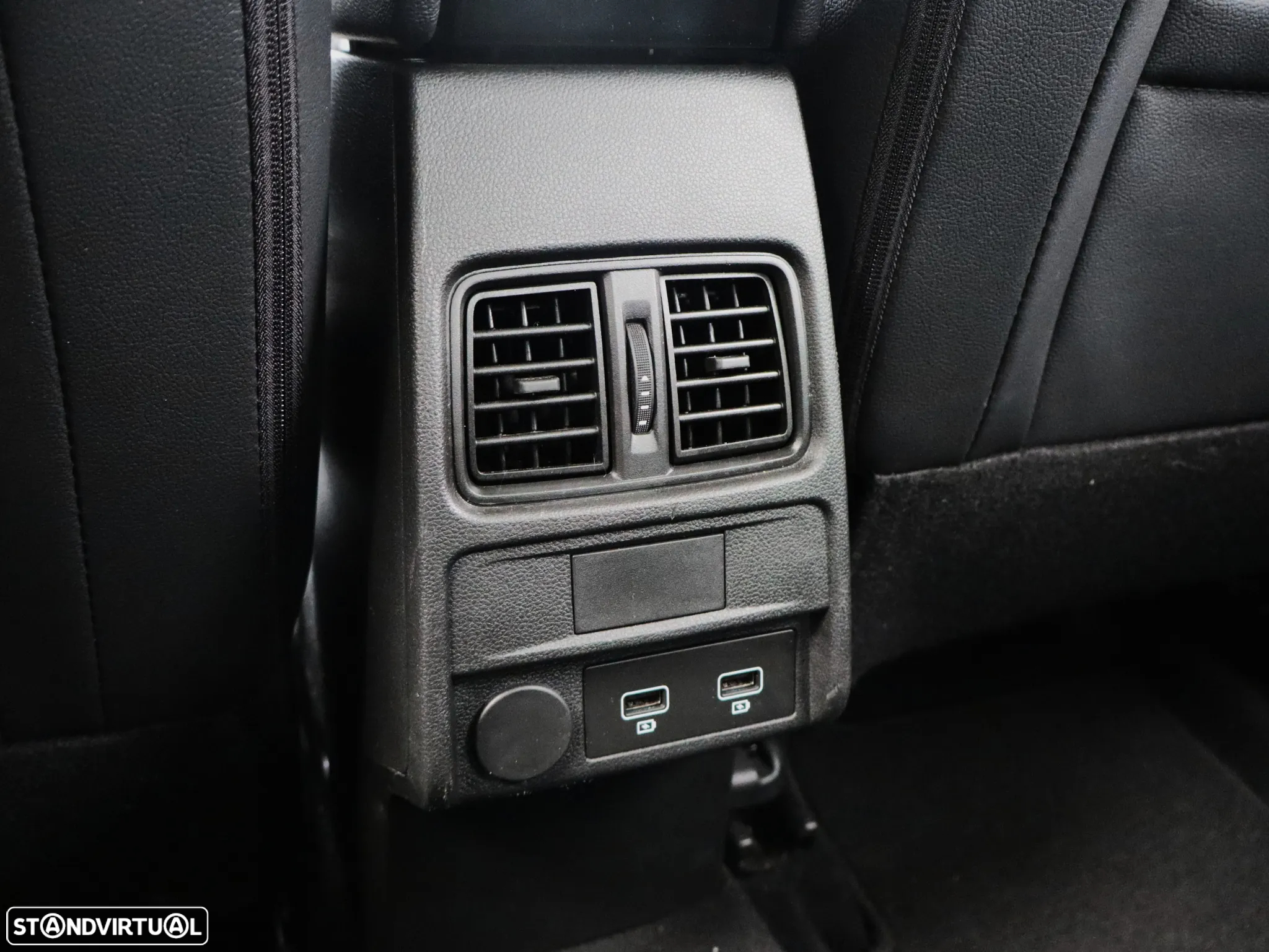 Renault Arkana 1.6 E-Tech Intens - 36