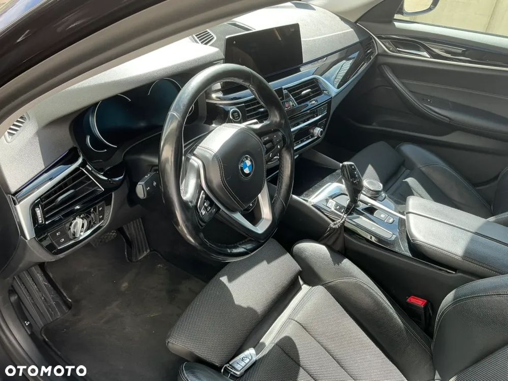 BMW Seria 5 520d Sport Line - 7