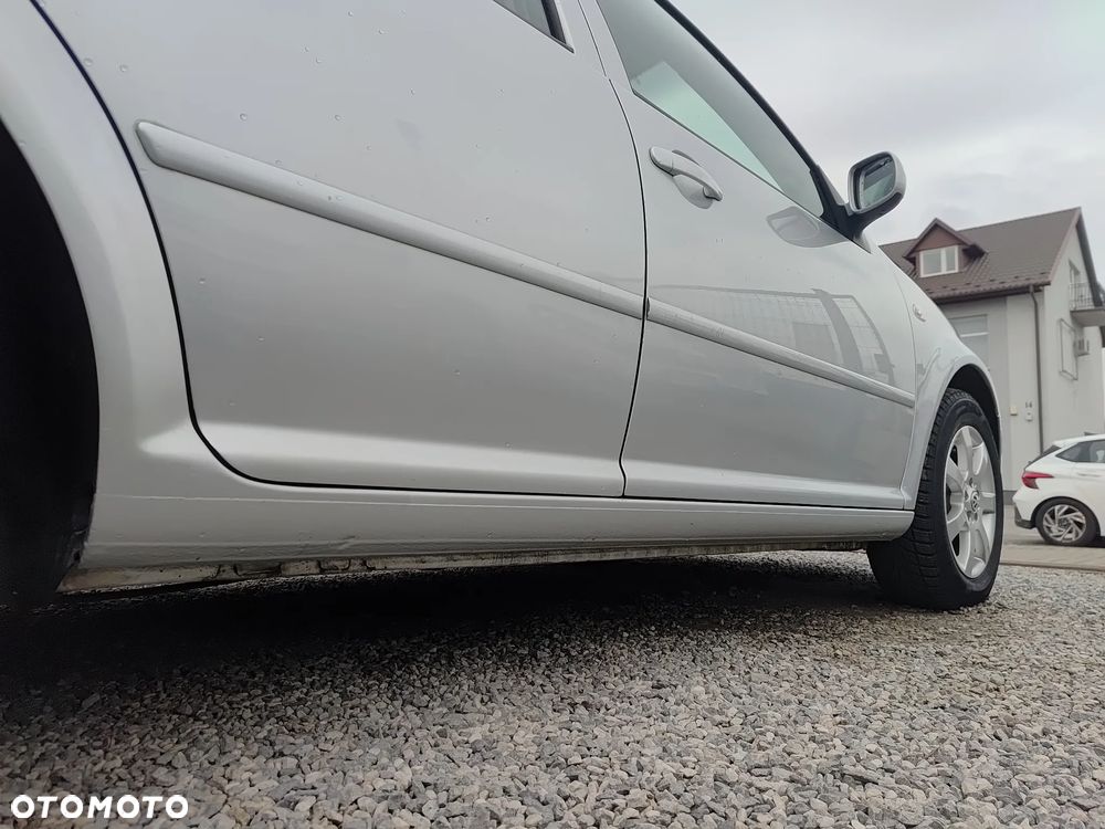 Volkswagen Golf - 13