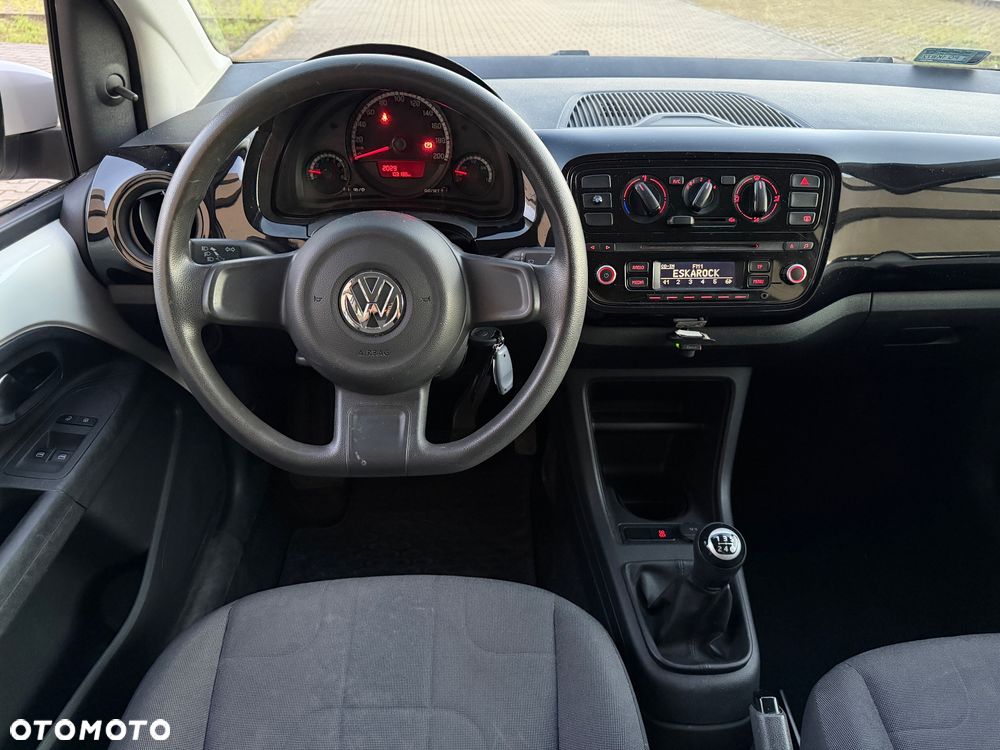 Volkswagen up! - 16