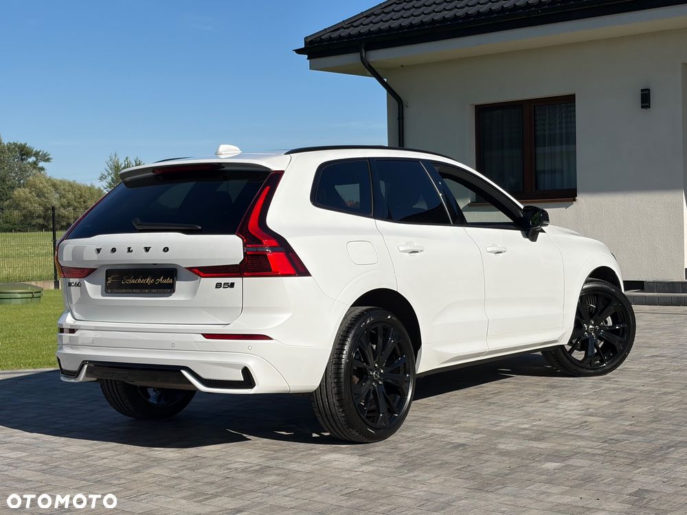 Volvo XC 60 B5 B AWD Ultra Black Edition - 21
