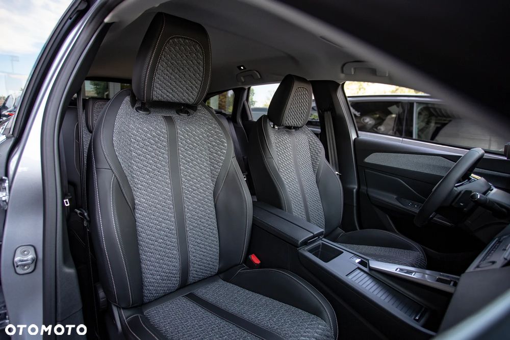 Peugeot 308 1.5 BlueHDi Allure S&S EAT8 - 15