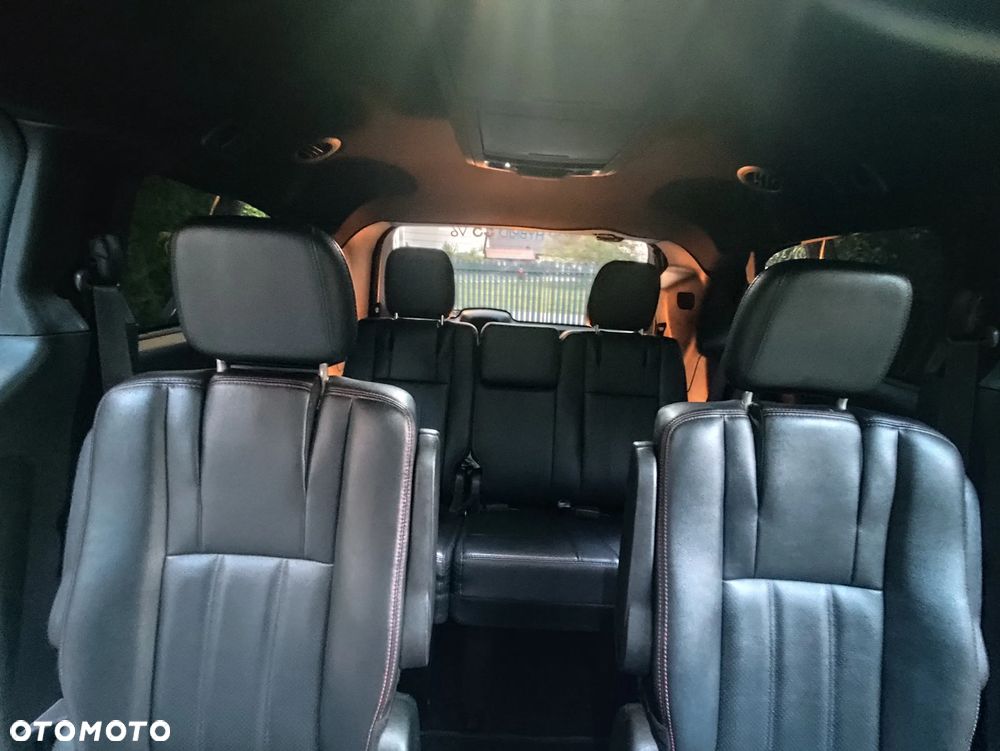 Dodge Grand Caravan 3.6 R/T - 13