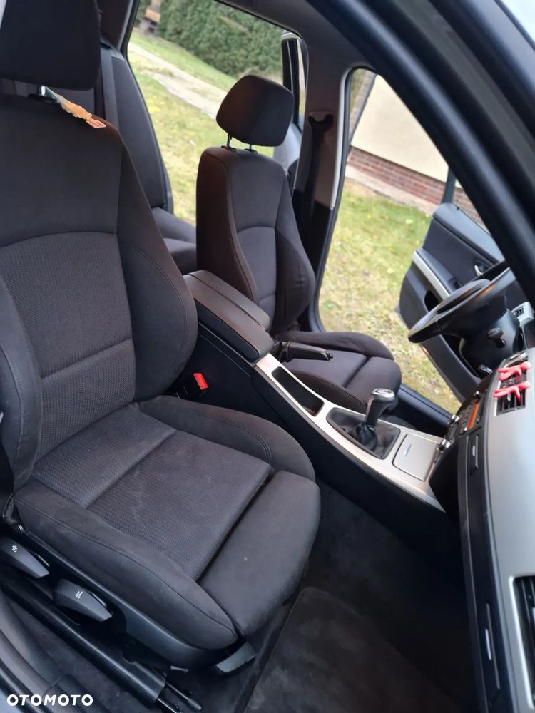 BMW Seria 3 318i Edition Lifestyle - 14