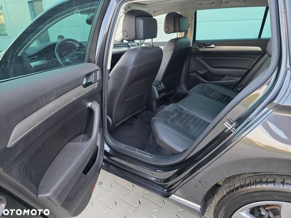 Volkswagen Passat 2.0 TDI SCR 4Mot DSG Highline - 20