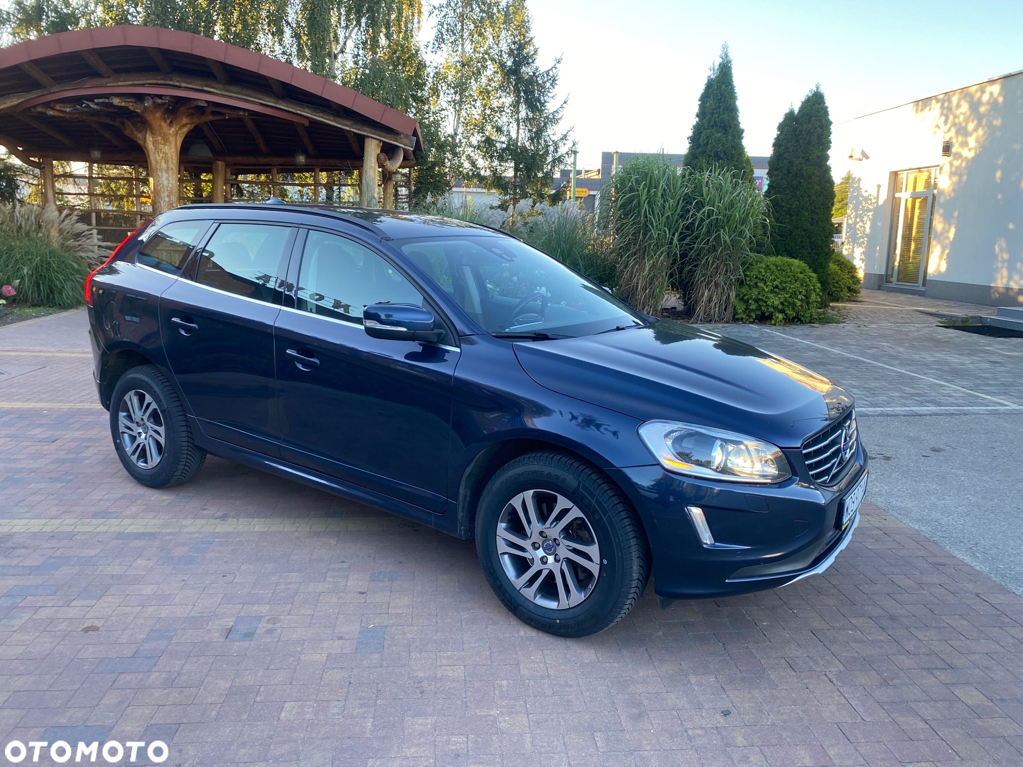 Volvo XC 60 D4 Geartronic Momentum - 1