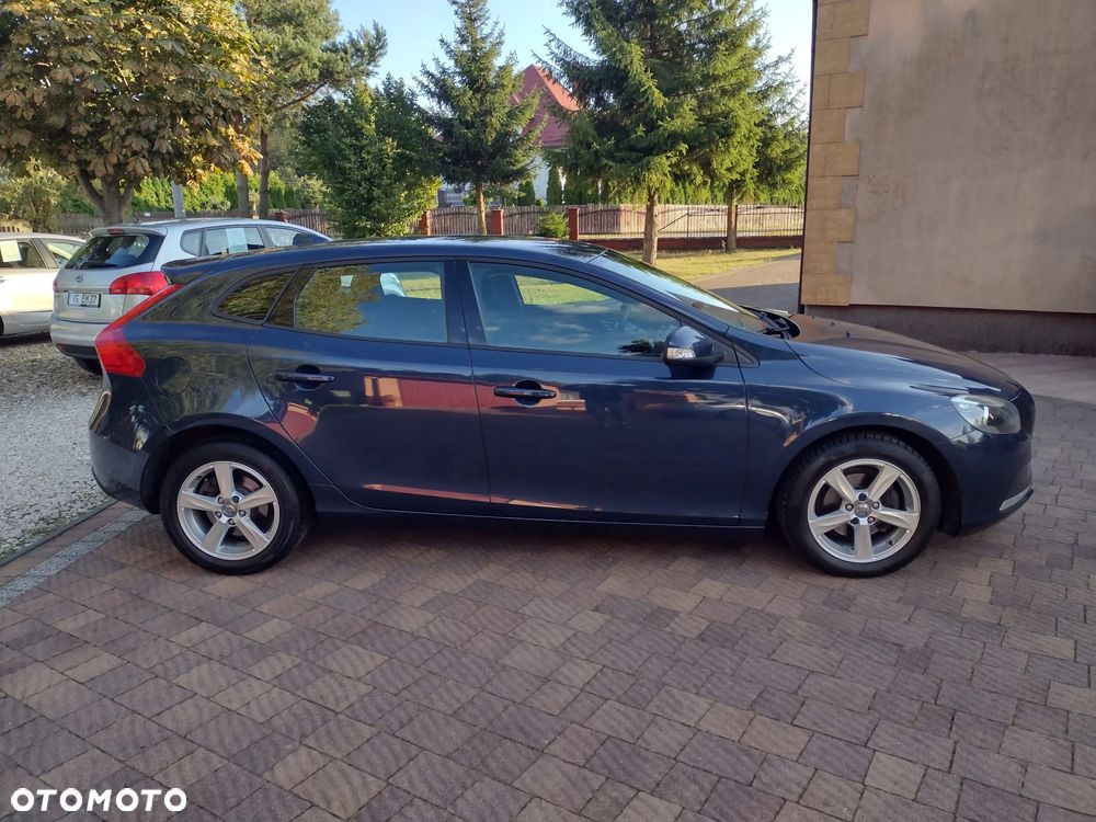 Volvo V40 D2 Kinetic - 9