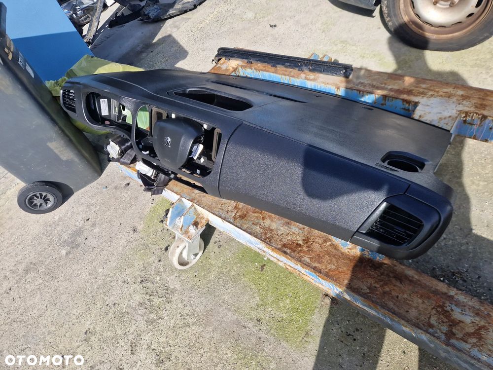 Sprzedam kompletny przód do peugota Experta 2019 - 15