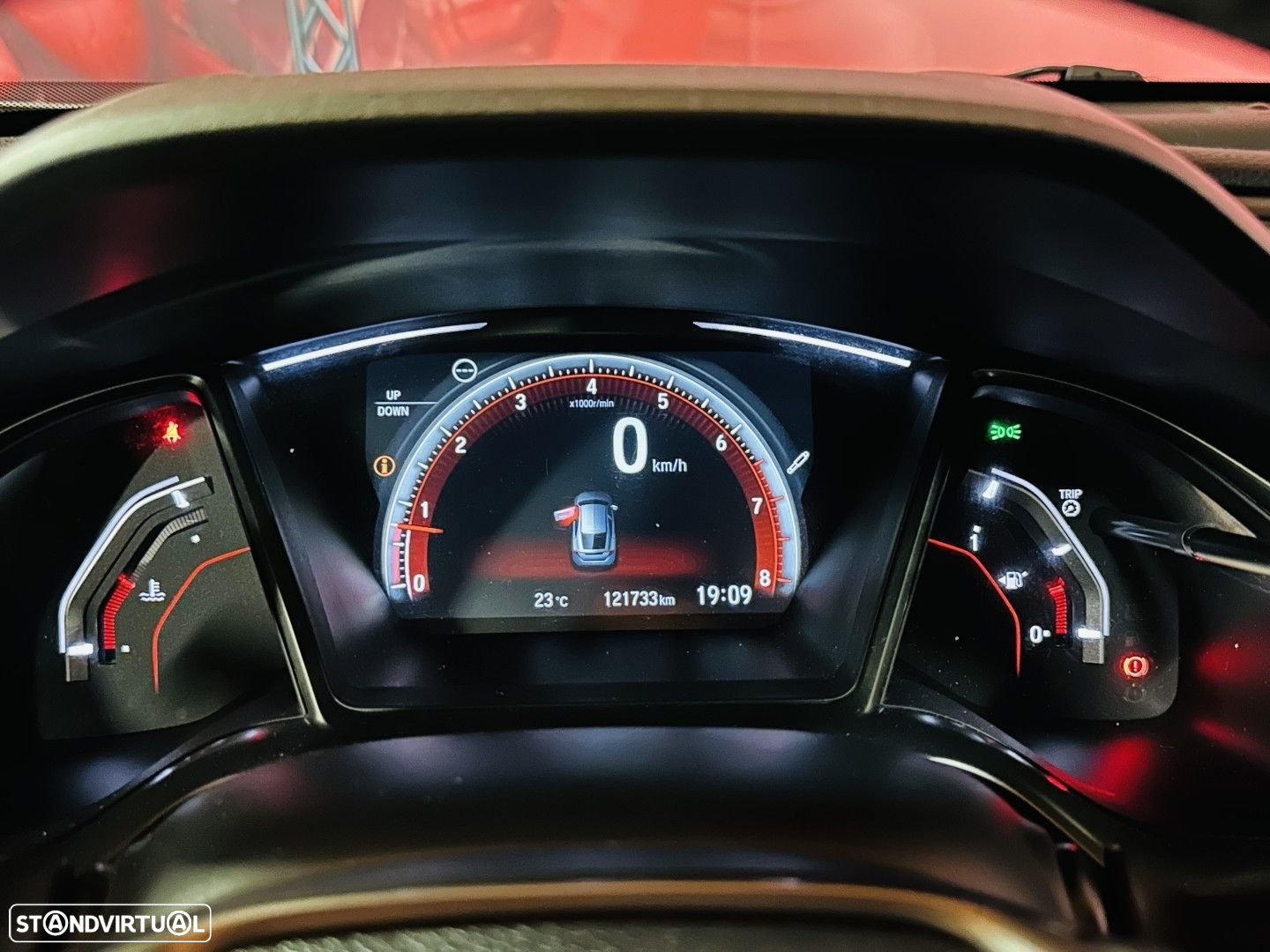 Honda Civic 1.5 i-VTEC Sport Plus - 25