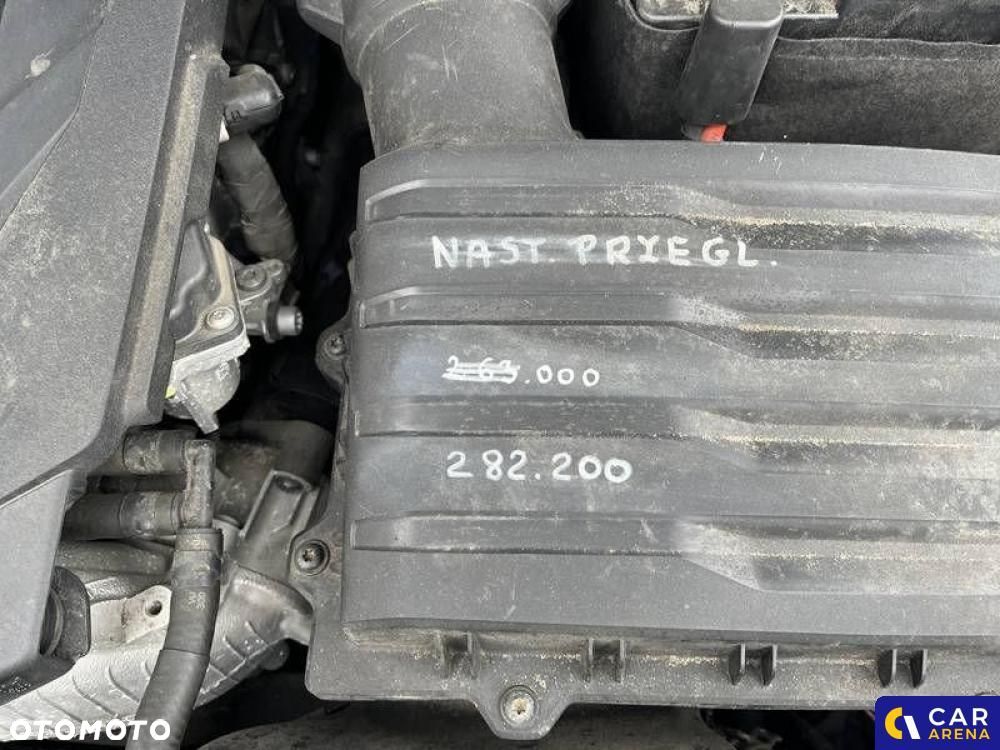 Volkswagen Passat - 19