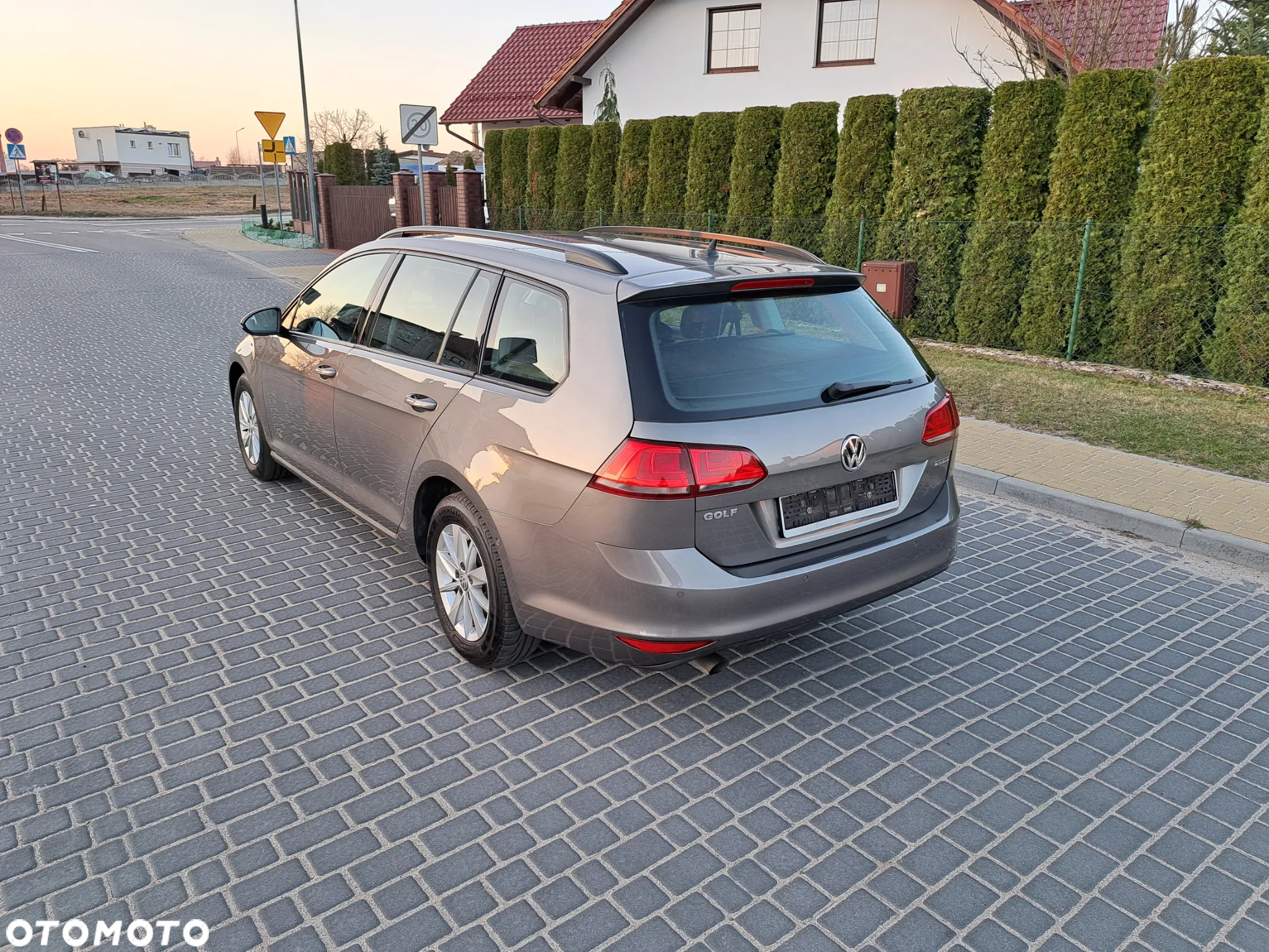 Volkswagen Golf VII 1.6 TDI BMT Trendline - 11