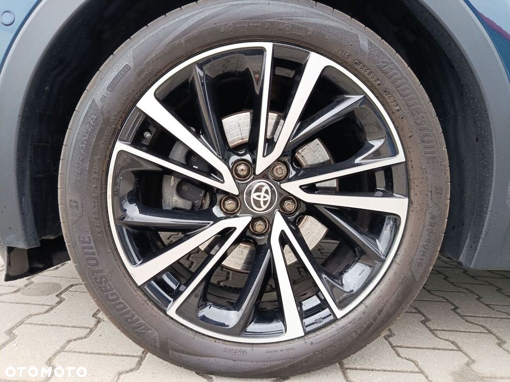 Toyota C-HR - 16