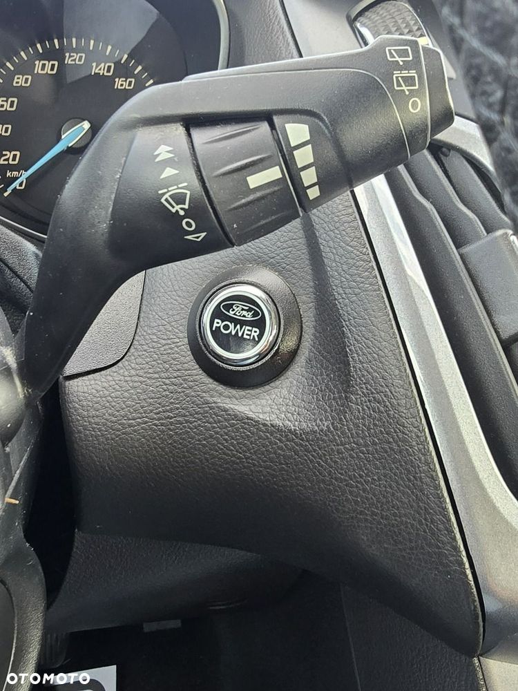 Ford Focus - 25