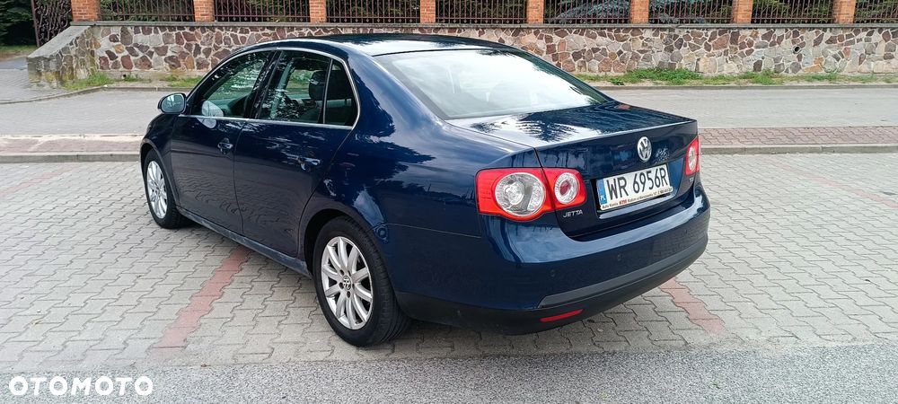 Volkswagen Jetta 1.9 TDI Comfortline - 9