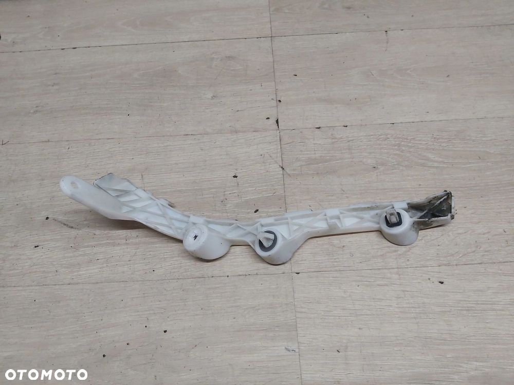 MAZDA 2 II DE Ślizg zderzaka lewy tył D651502J1 3D - 1