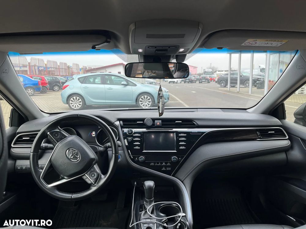 Toyota Camry ver-2-5-hybrid-business - 7