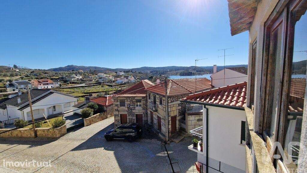 Casa / Villa T2 em Penso e Freixinho de 115,00 m2 - Grande imagem: 2/23