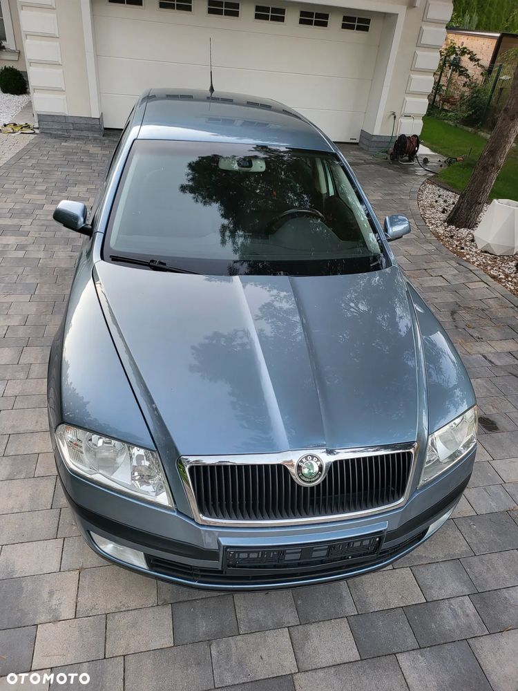 Skoda Octavia 1.6 Combi Ambiente - 3
