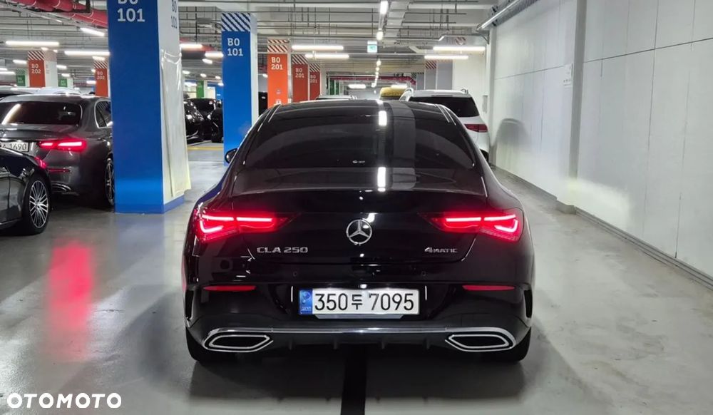 Mercedes-Benz CLA 250 4-Matic 7G-DCT - 3
