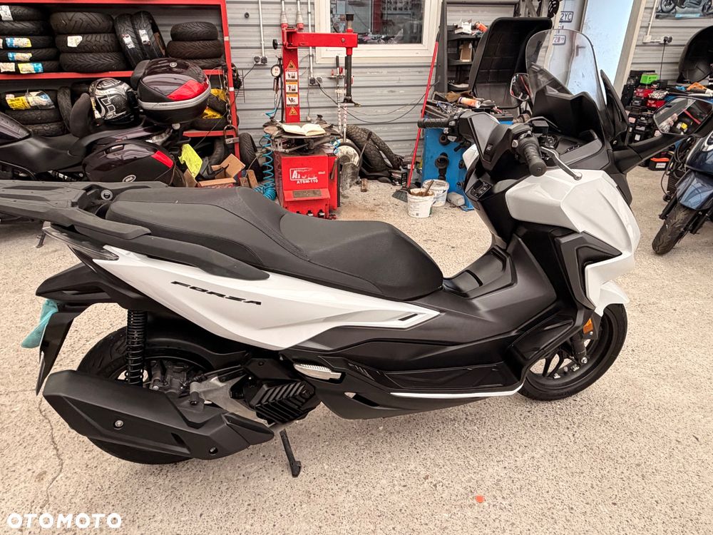 Honda NSS - 8
