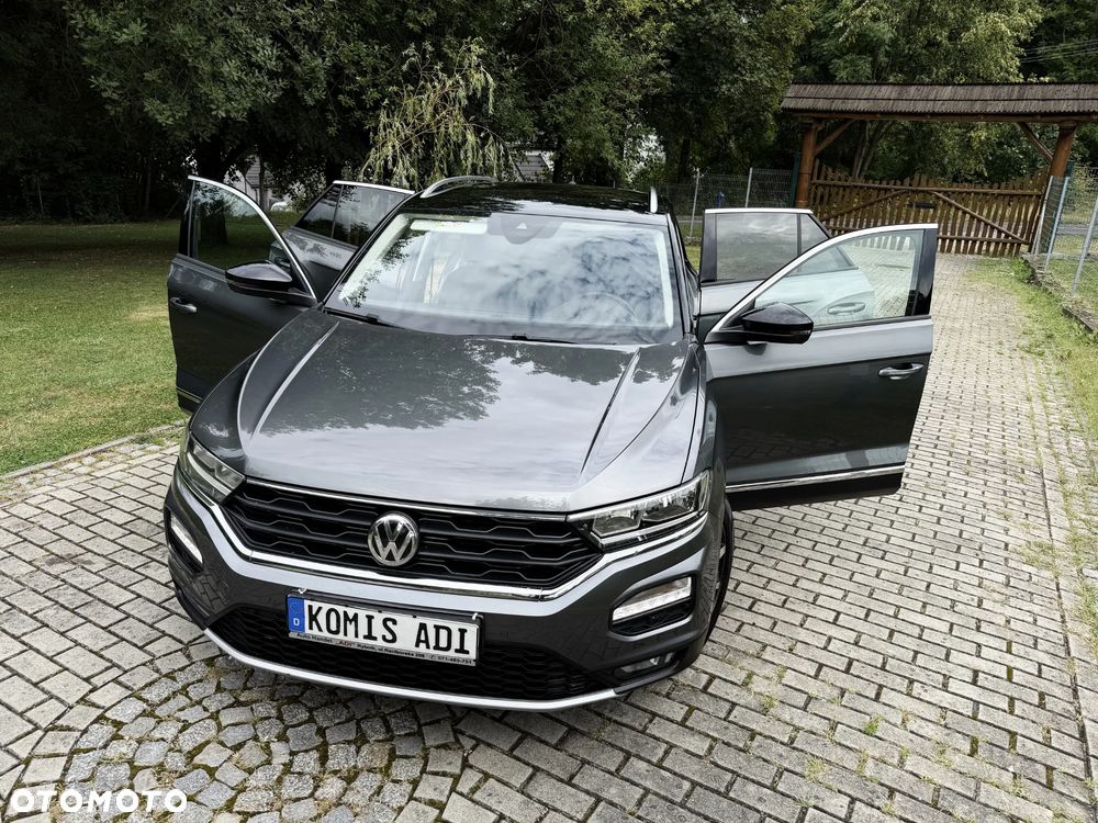 Volkswagen T-Roc 2019 photo 2
