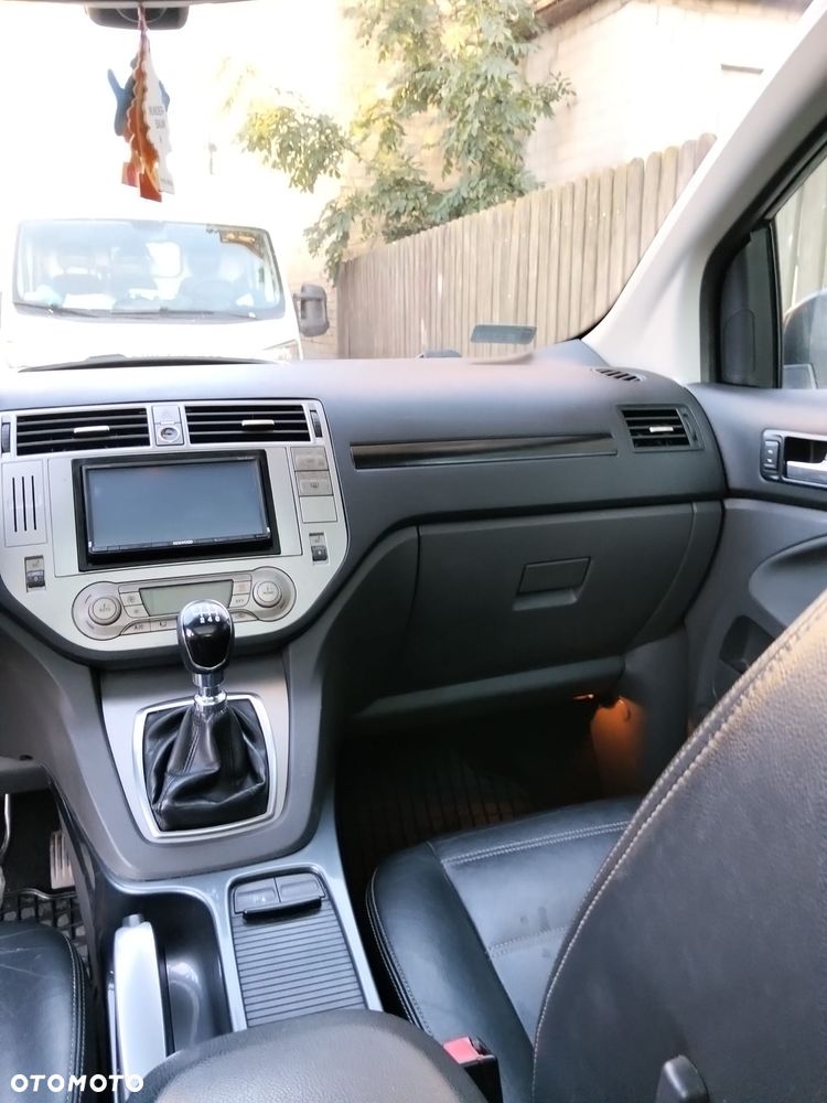 Ford Kuga 2.0 TDCi Titanium - 8