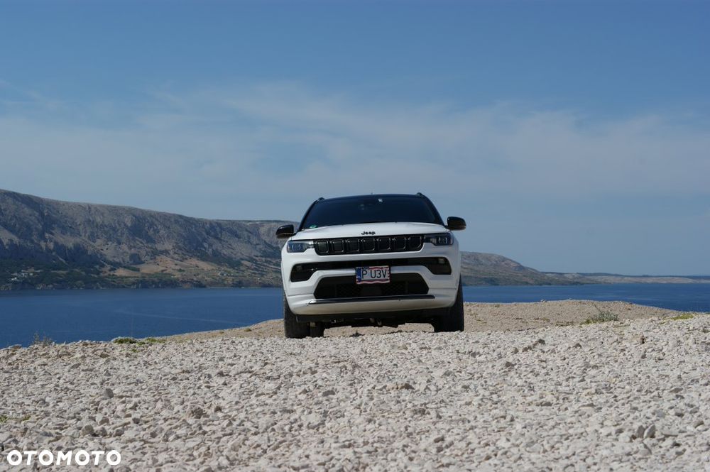 Jeep Compass - 23