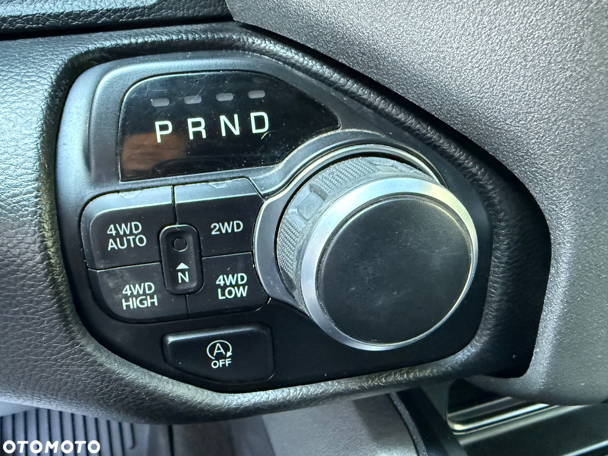 Dodge RAM 1500 5.7 4x4 - 21
