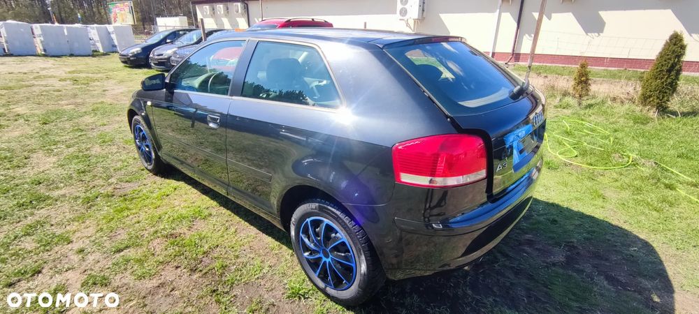Audi A3 Sportback 2.0 FSI Attraction - 3