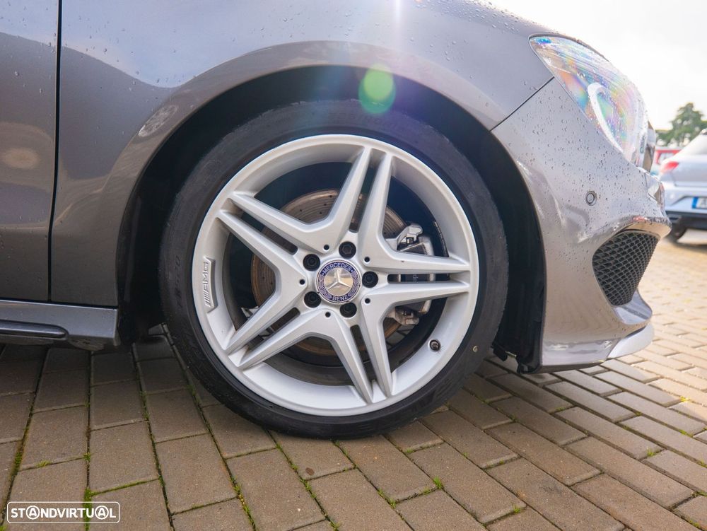 Mercedes-Benz CLA 220 d 7G-DCT AMG Line - 32