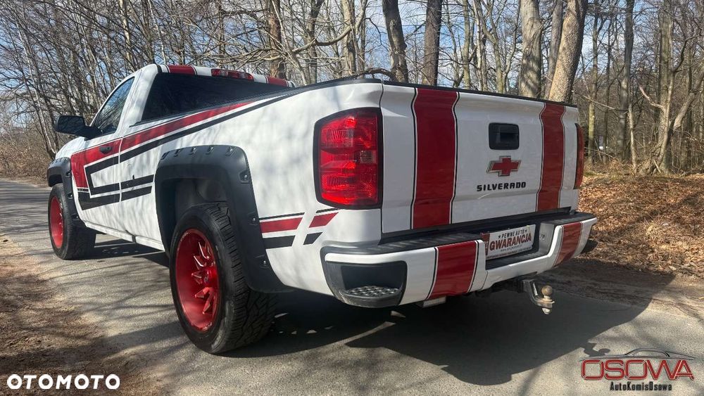 Chevrolet Silverado - 21