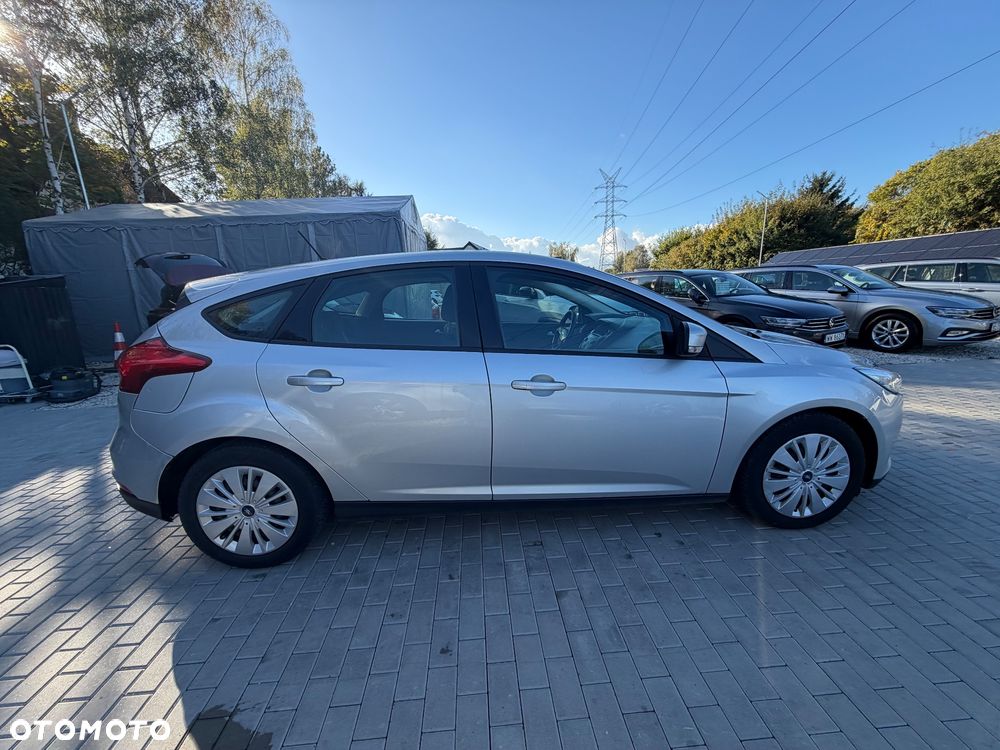Ford Focus 1.5 TDCi Trend - 12
