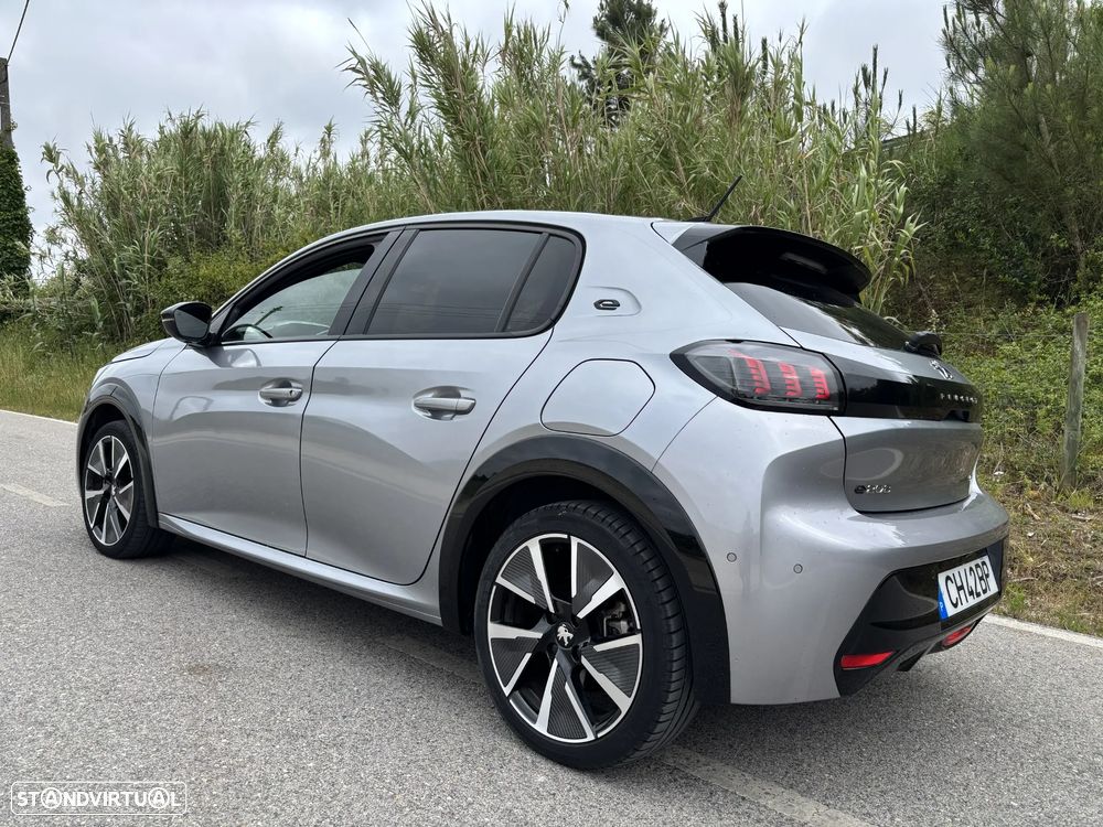 Peugeot e-208 50 kWh GT - 7