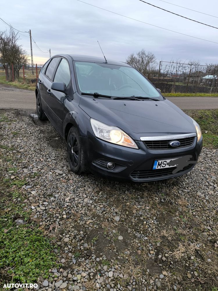Ford Focus 1.6 16V Trend - 1