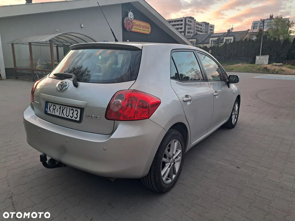 Toyota Auris 1.33 VVT-i 2010 - 8