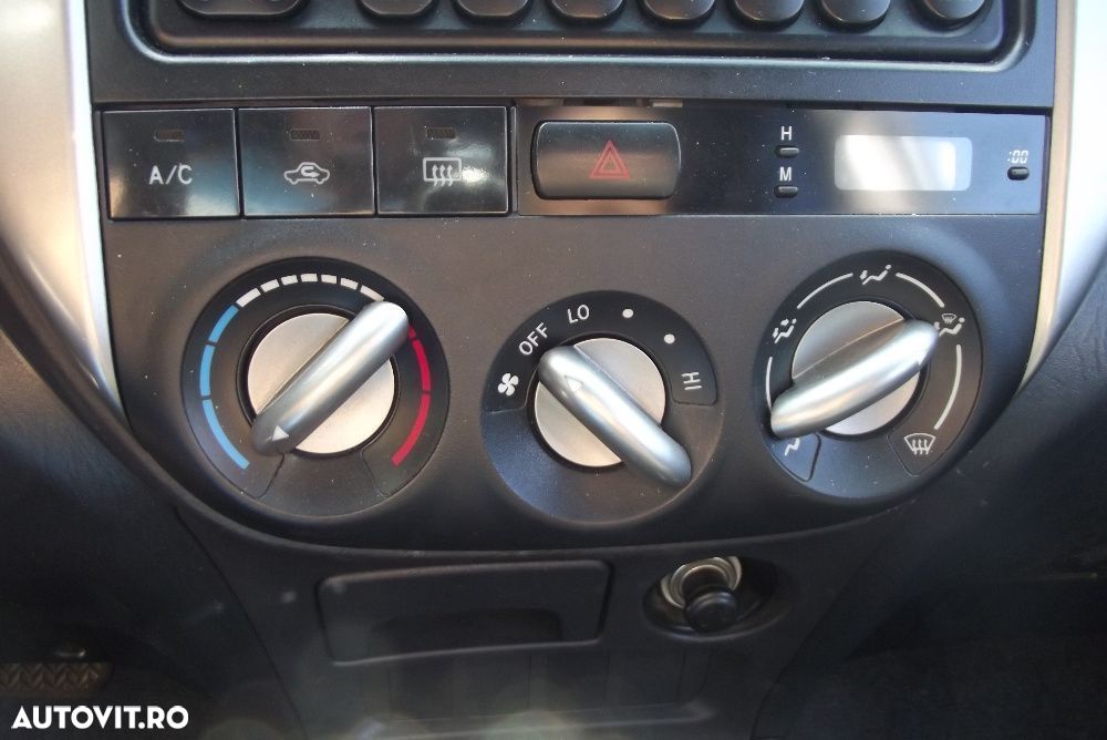 Comenzi AC Toyota Rav4 2000-2006 ceas ora butoane comenzi aer caldura - 2