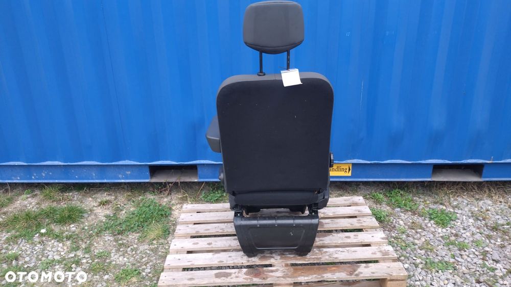 FOTEL PASAŻERA POJEDYNCZY RENAULT MASTER OPEL MOVANO NISSAN NV400 10- NO 126/185 - 2