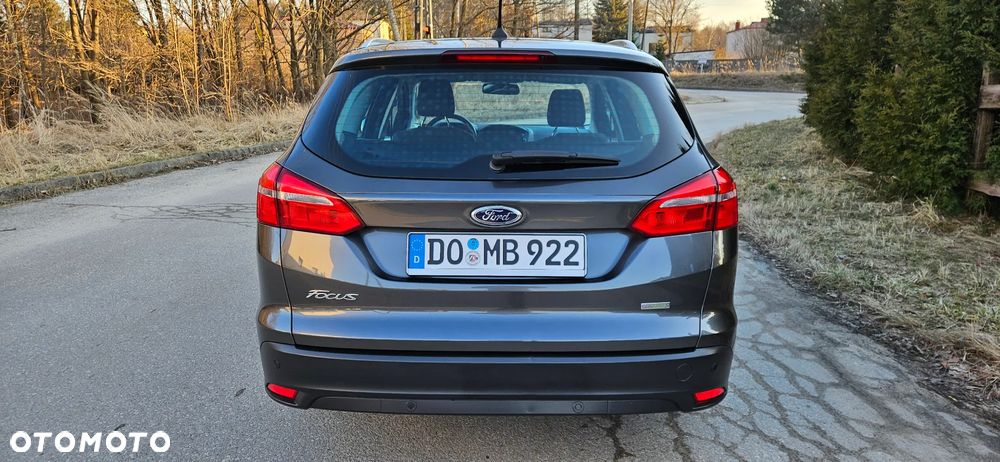 Ford Focus 1.0 EcoBoost Titanium - 4
