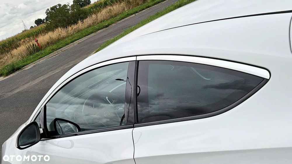 Opel Astra IV GTC 2.0 CDTI Sport S&S - 25