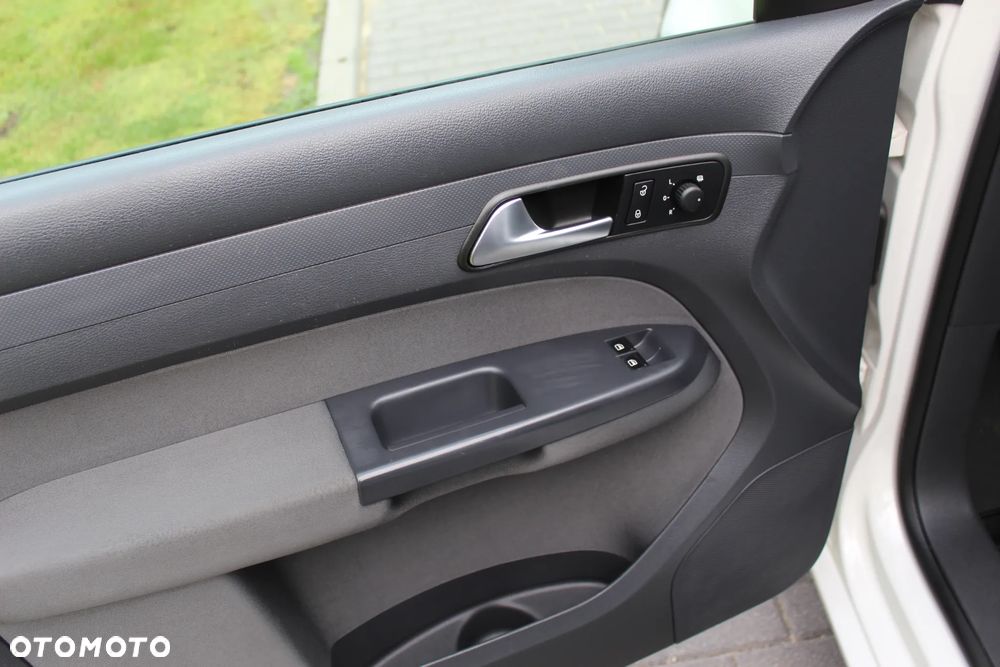 Volkswagen Caddy - 12