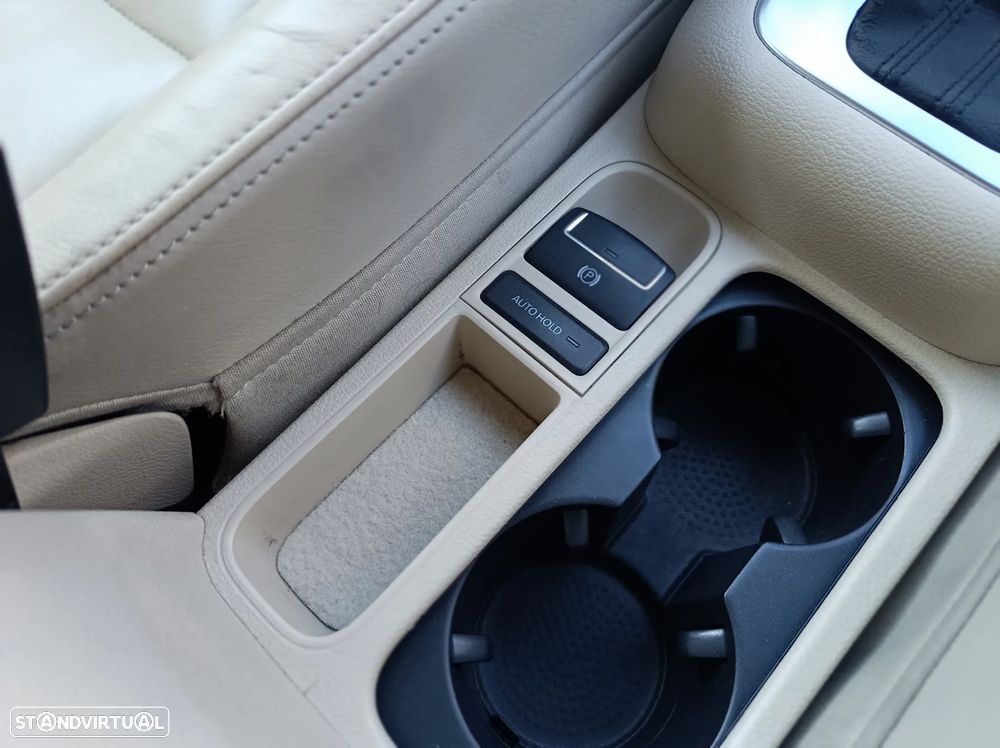 VW Tiguan 2.0 TDI Sport 4Motion Tip. - 25