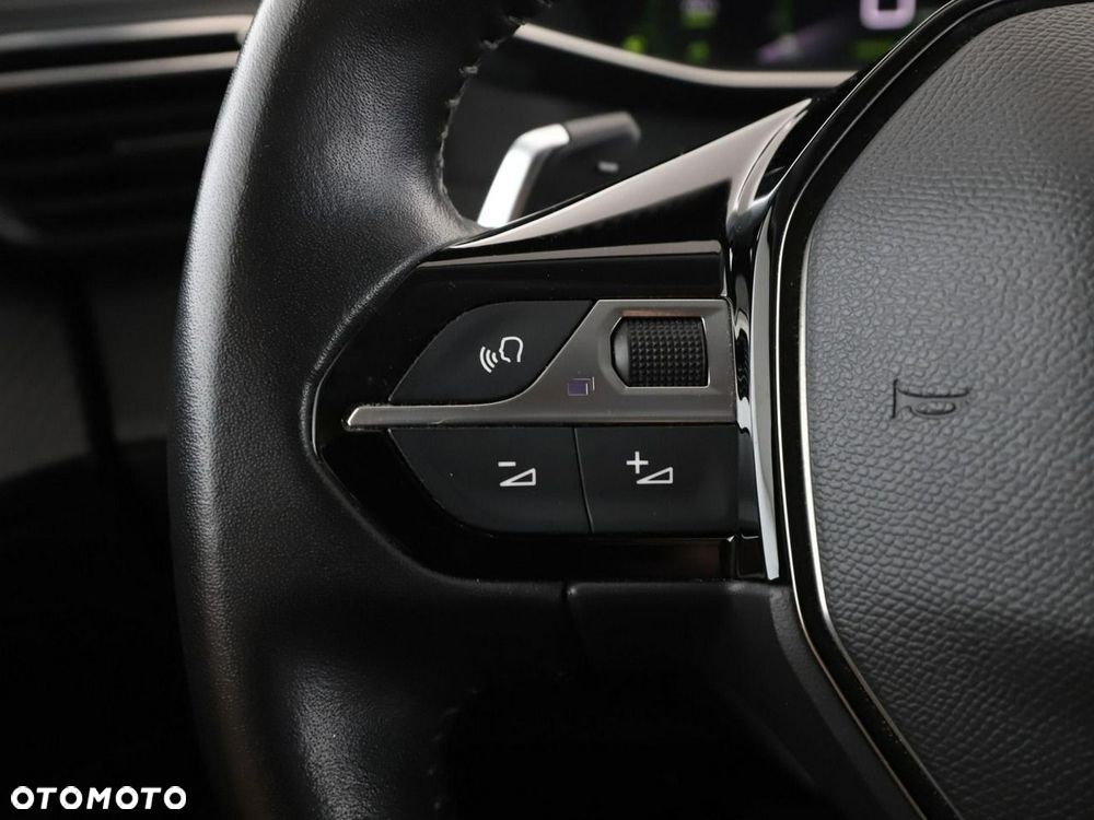 Peugeot 2008 1.2 PureTech Allure Pack S&S EAT8 - 32