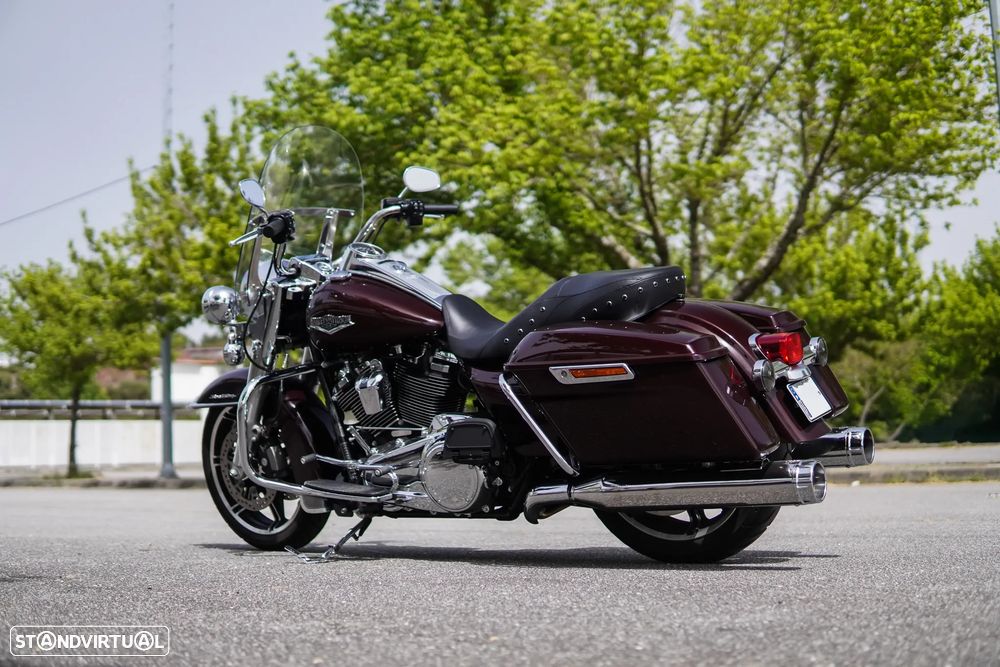 Harley-Davidson Road King Classic - 18