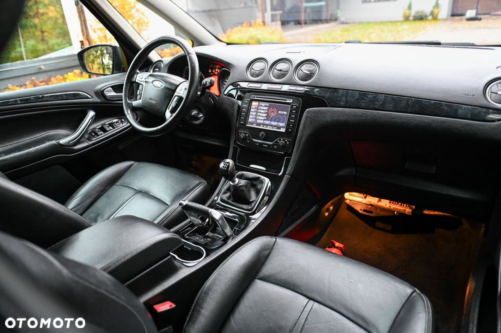 Ford Galaxy 2.0 TDCi Titanium - 14