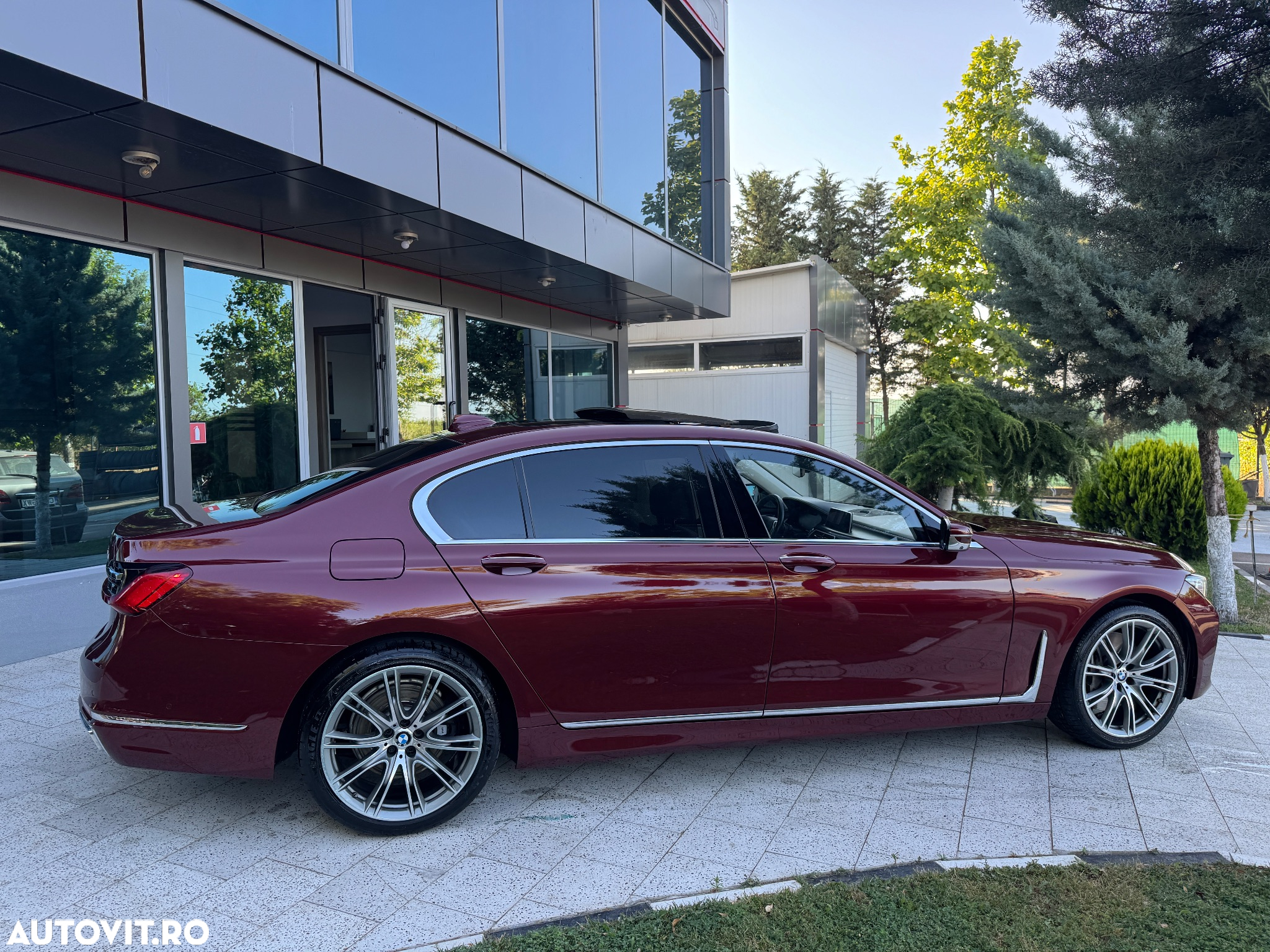 BMW Seria 7 740Ld xDrive - 34
