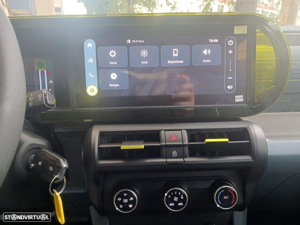 Fiat Grande Panda 1.2 Hybrid Icon eDCT - 17