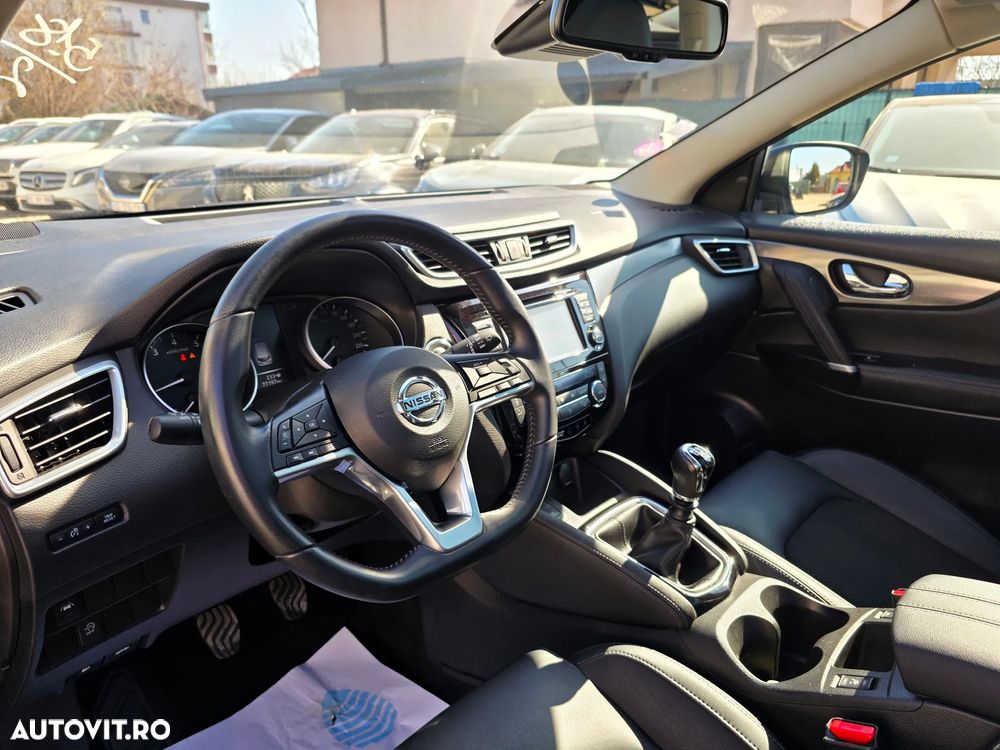 Nissan Qashqai 1.2 DIG-T TEKNA+ - 26