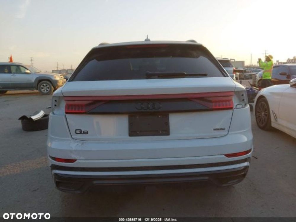 Audi Q8 - 5